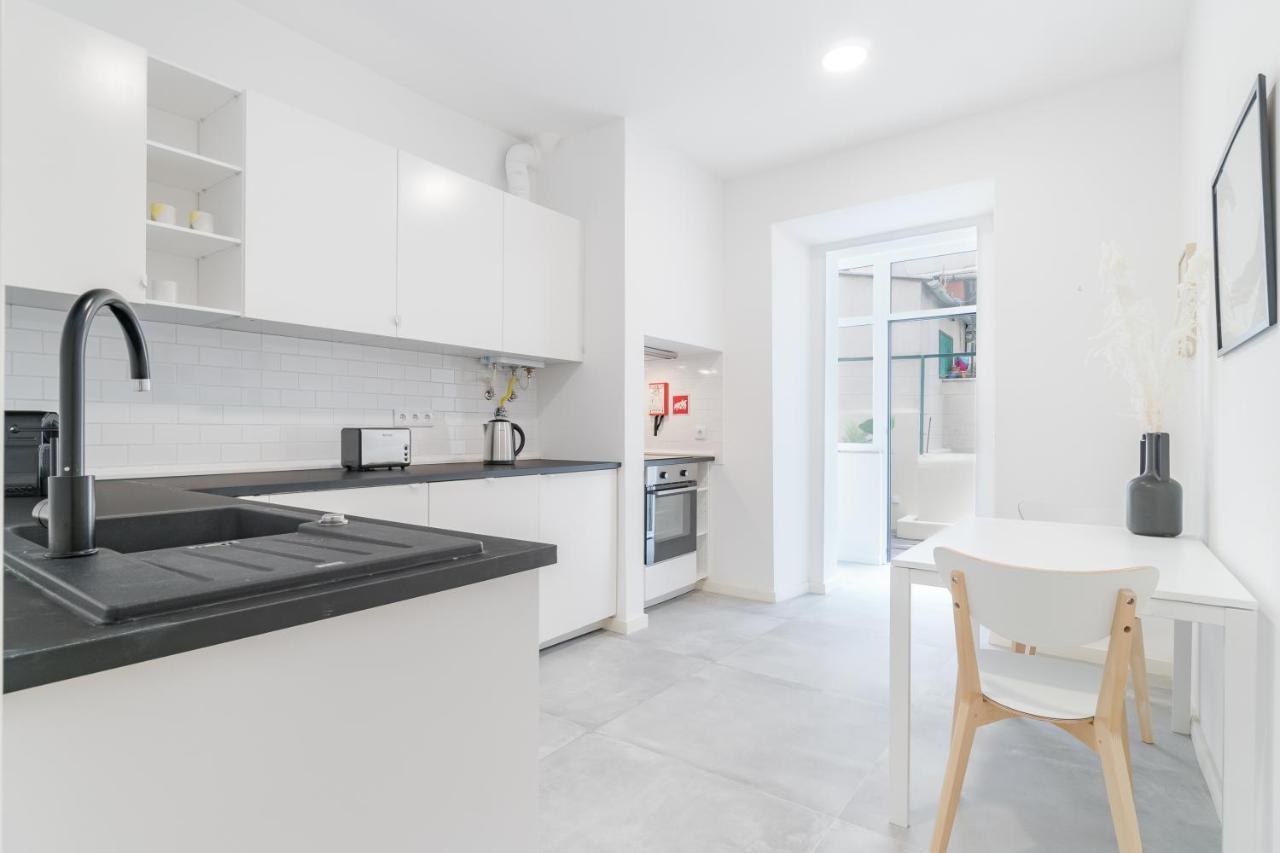 Casa Boma Lisboa - Modern And Stylish Apartment With Private Terrace - Lapa IV Bagian luar foto